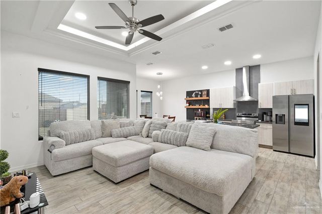 525 Pine Oak Street, Donna, TX 78537