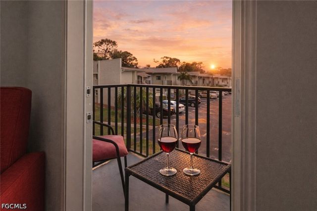 7400 College PKWY 2D, Fort Myers, FL 33907