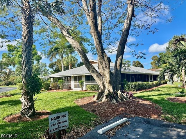 7400 College PKWY 2D, Fort Myers, FL 33907