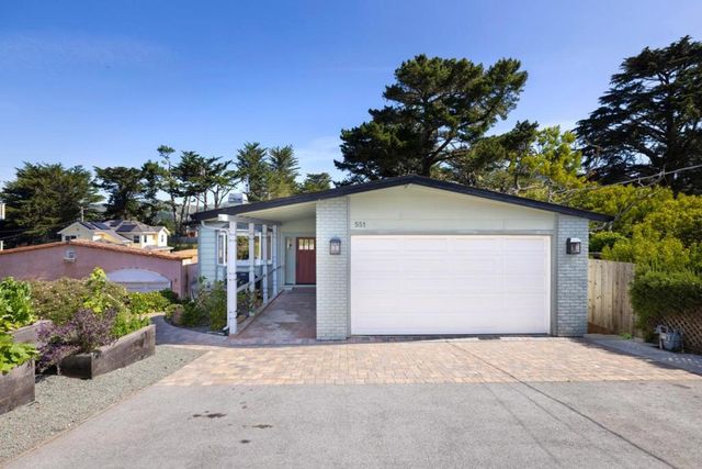 551 4th Street, Montara, CA 94037