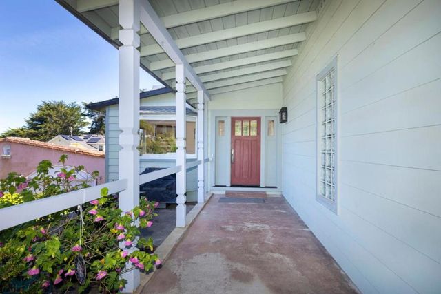 551 4th Street, Montara, CA 94037