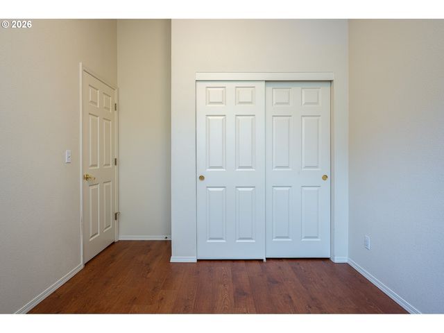 16568 Nw AVONDALE Dr, Beaverton, OR 97006