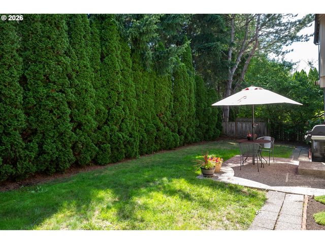 16568 Nw AVONDALE Dr, Beaverton, OR 97006