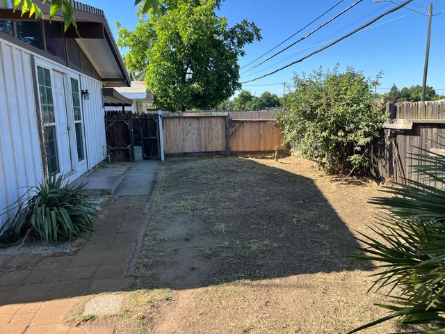 3988 N Fresno Street, Fresno, CA 93726