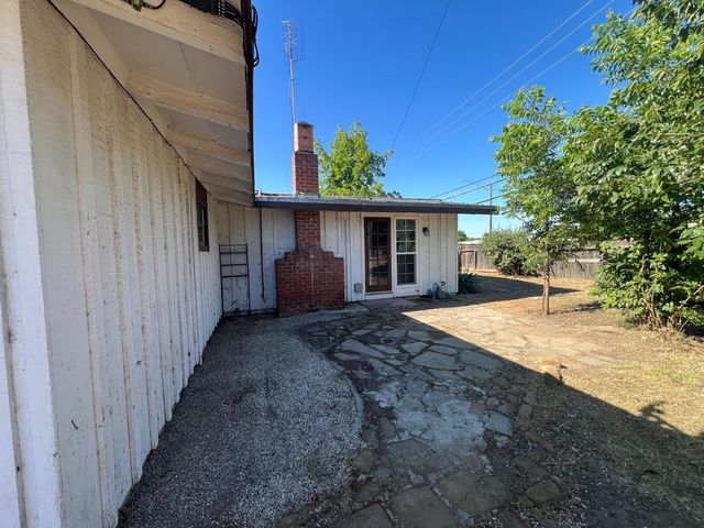 3988 N Fresno Street, Fresno, CA 93726