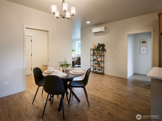 1834 Rose Valley Road, Kelso, WA 98626