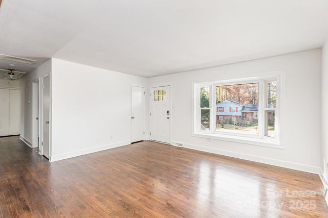 6701 Lynmont Drive, Charlotte, NC 28212