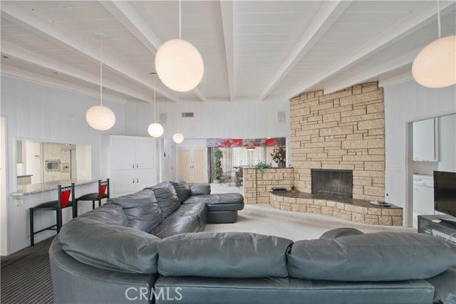 19732 Henshaw, Woodland Hills (los Angeles), CA 91364