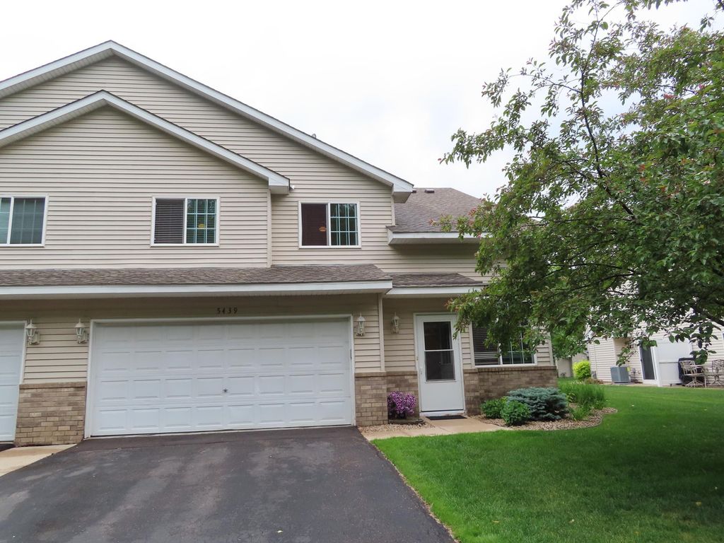 5439 Fawn Court SE, Prior Lake, MN 55372