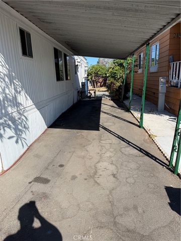211 Monaco 54, Santa Ana, CA 92703