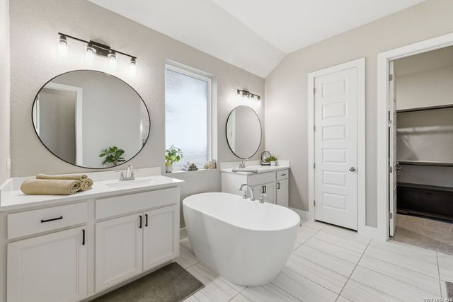 110 Milagro, Boerne, TX 78006