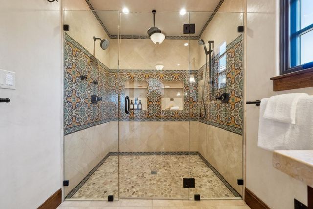 25 Searsville Court, Hillsborough, CA 94010