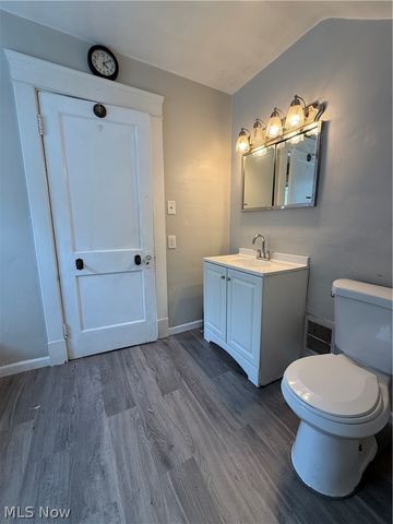 461 E 147th Street, Cleveland, OH 44110