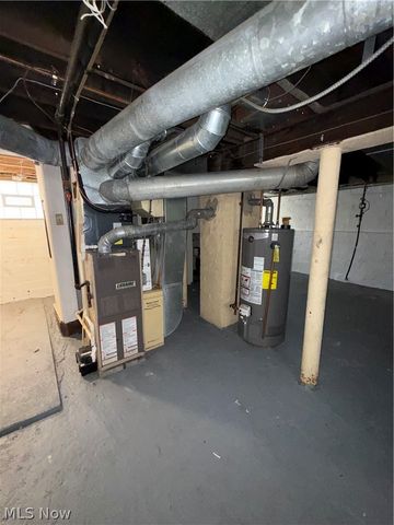 461 E 147th Street, Cleveland, OH 44110
