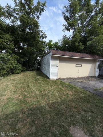 461 E 147th Street, Cleveland, OH 44110