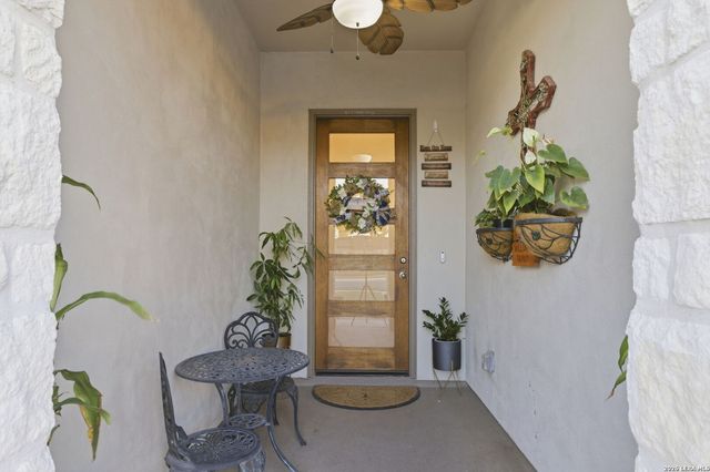 505 Huntwick Dr, Boerne, TX 78006