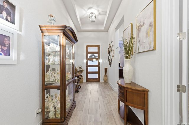 505 Huntwick Dr, Boerne, TX 78006