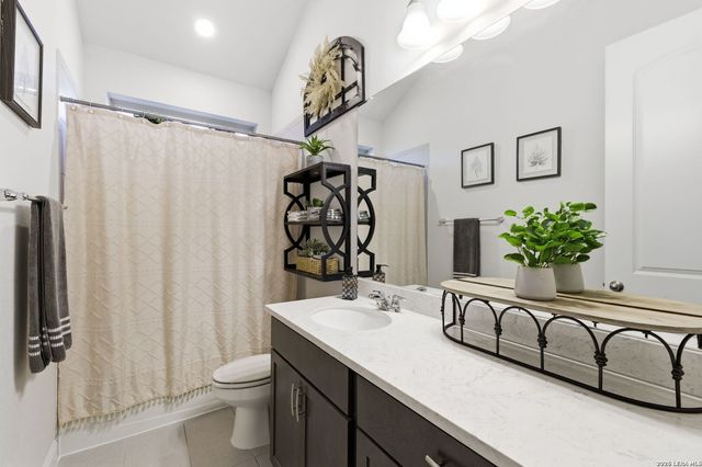 505 Huntwick Dr, Boerne, TX 78006