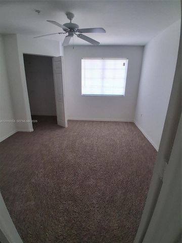 11165 SW 6th St 305, Pembroke Pines, FL 33025