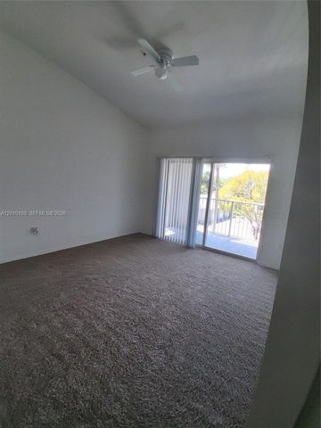 11165 SW 6th St 305, Pembroke Pines, FL 33025