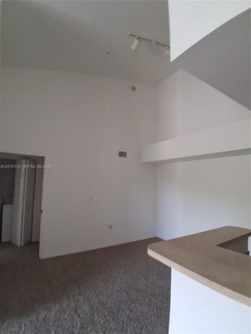 11165 SW 6th St 305, Pembroke Pines, FL 33025