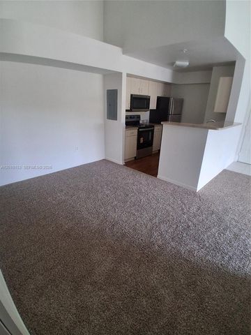 11165 SW 6th St 305, Pembroke Pines, FL 33025