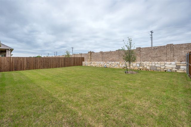 2004 Adams Drive, Little Elm, TX 75068
