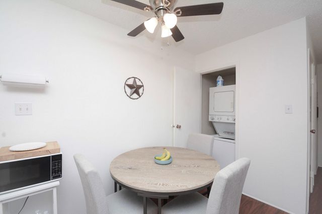 12660 Ashford Point Drive 416, Houston, TX 77082