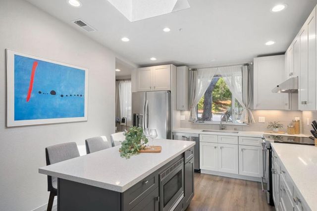 101 Jewell Street 8, Santa Cruz, CA 95060