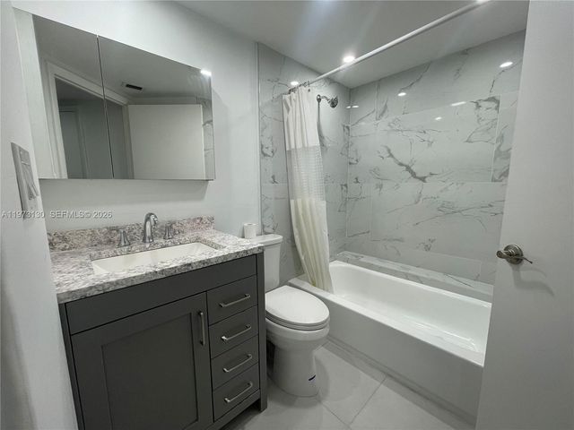 8290 Lake Dr 116, Doral, FL 33166