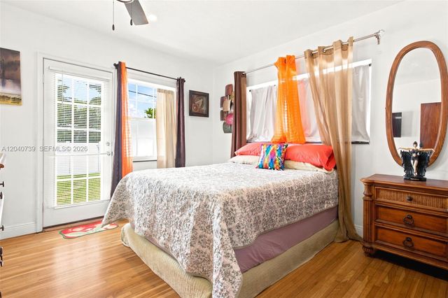 1222 Hollywood Boulevard ., Hollywood, FL 33019