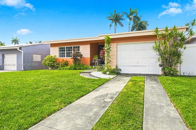 1222 Hollywood Boulevard ., Hollywood, FL 33019