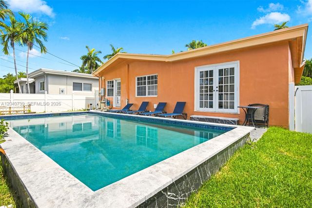 1222 Hollywood Boulevard ., Hollywood, FL 33019