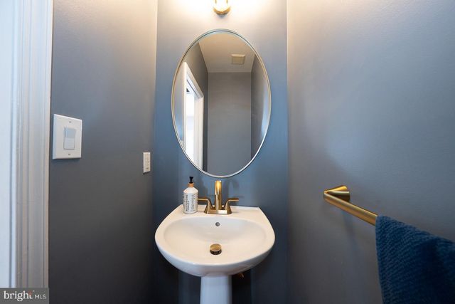 119 HUNTTEAM LN, West Chester, PA 19382