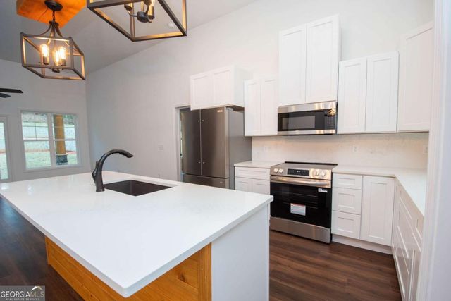 108 Spring Valley Drive, Lagrange, GA 30240