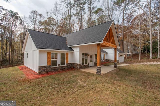 108 Spring Valley Drive, Lagrange, GA 30240