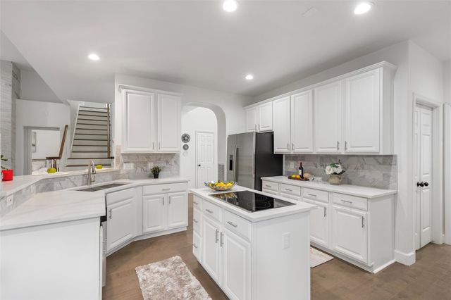 55 Terraglen Dr, Spring, TX 77382