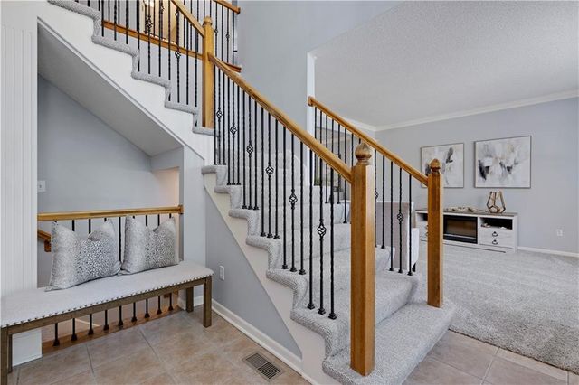 19480 W 207th Terrace, Spring Hill, KS 66083