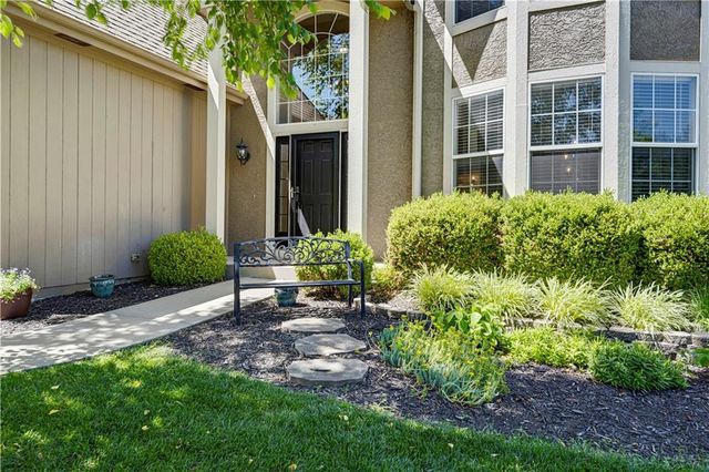 19480 W 207th Terrace, Spring Hill, KS 66083