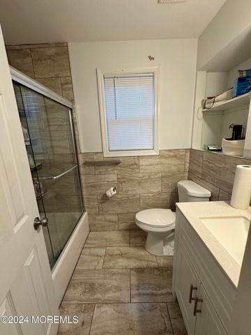 215 Cedar Street, Oakhurst, NJ 07755