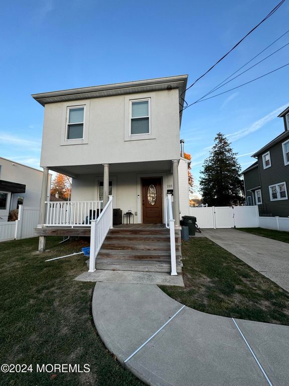215 Cedar Street, Oakhurst, NJ 07755