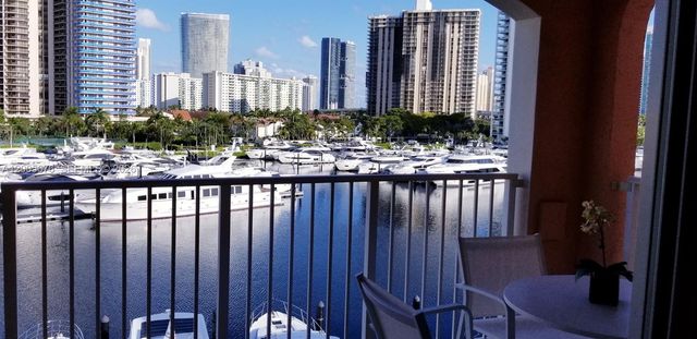 19901 E Country Club Dr 2604, Aventura, FL 33180