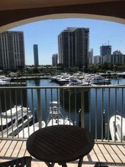 19901 E Country Club Dr 2604, Aventura, FL 33180
