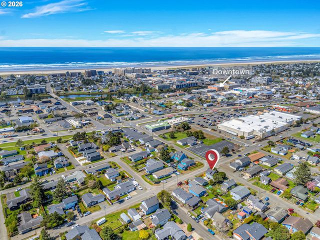 1103 AVENUE F, Seaside, OR 97138