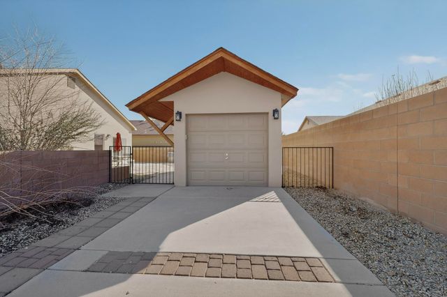 11031 Saltillo Street NW, Albuquerque, NM 87114
