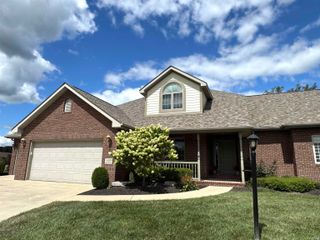 5210 W Stone Bridge Drive, Muncie, IN 47304