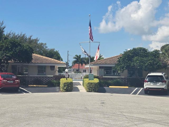 1340 NE 28th Avenue 228, Pompano Beach, FL 33062