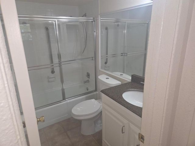 1340 NE 28th Avenue 228, Pompano Beach, FL 33062