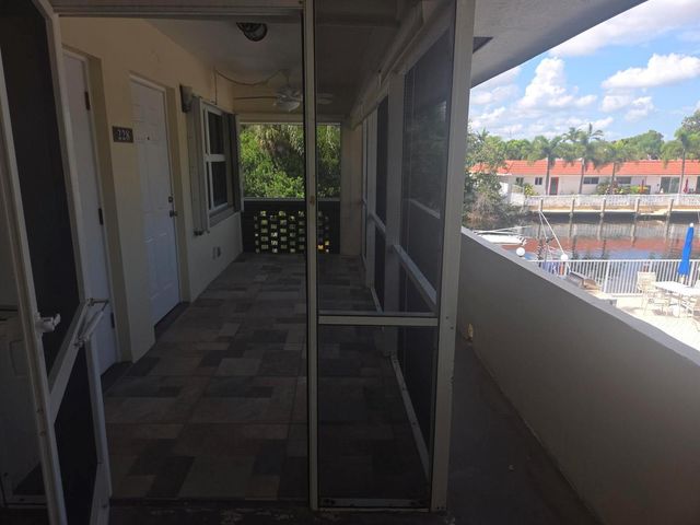 1340 NE 28th Avenue 228, Pompano Beach, FL 33062