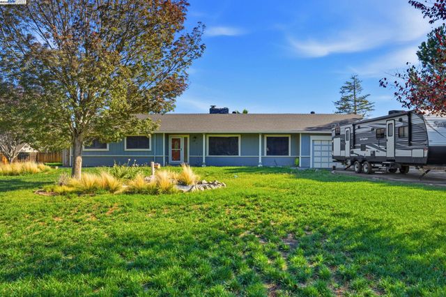 34724 Bernard Rd, Tracy, CA 95377